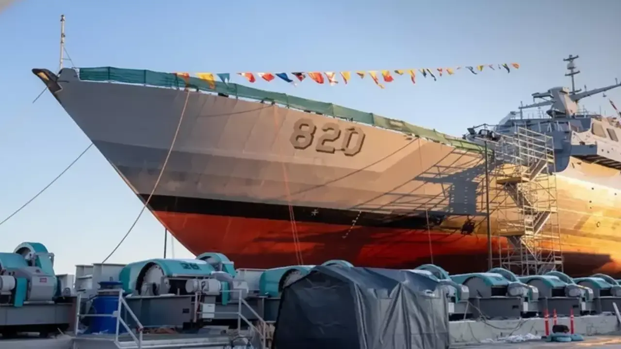 السعودية تبدأ مشروع طويق بتعويم أول سفينة حربية متطورة في أمريكا لتعزيز حماية السواحل بأربع سفن قتالية